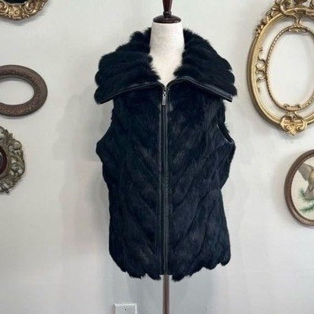 Saks Fifth Avenue Real Rabbit Fur Chevron Zip Vest Size‎ L
